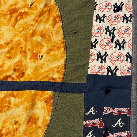 Vintage Soft Handmade Double Sided Boys Baseball Themed Quilt/Blanket - Picture 3 of 13